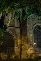 5th-arrondissement;-Bell-tower;-Chevet;-Church-of-Saint-Médard;-Flamboyant-Gothic;-France;-Gothic-architecture;-Historic-monument;-Hushed-atmosphere;-Kaleidos;-Kaleidos-images;-La-parole-à-limage;-Leafy-surroundings;-Mouffetard-district;-Overhanging-foliage;-Paris;-Places-of-worship;-Rainwater-downpipe;-Religious-heritage;-Round-arched-window;-Rue-Mouffetard;-Spire;-Stories-Pictures;-Tarek-Charara